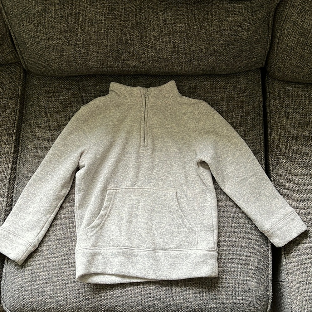 Toddler boys gray pullover, size 5T.